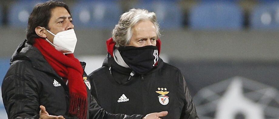 Plantel do Benfica desgastado com Jorge Jesus