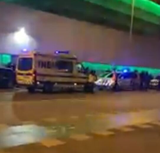 Vários feridos em confrontos entre adeptos do Sporting e do AEK Atenas