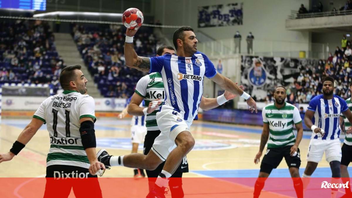 FC Porto vence clássico com o Sporting em tarde de luxo de Pedro Cruz