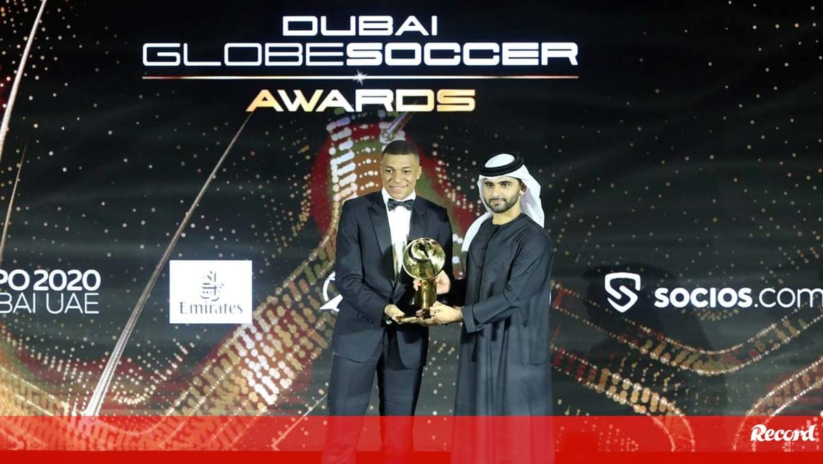 Mbappé bat Cristiano Ronaldo et remporte le prix du footballeur de l’année aux Globe Soccer Awards – Internacional