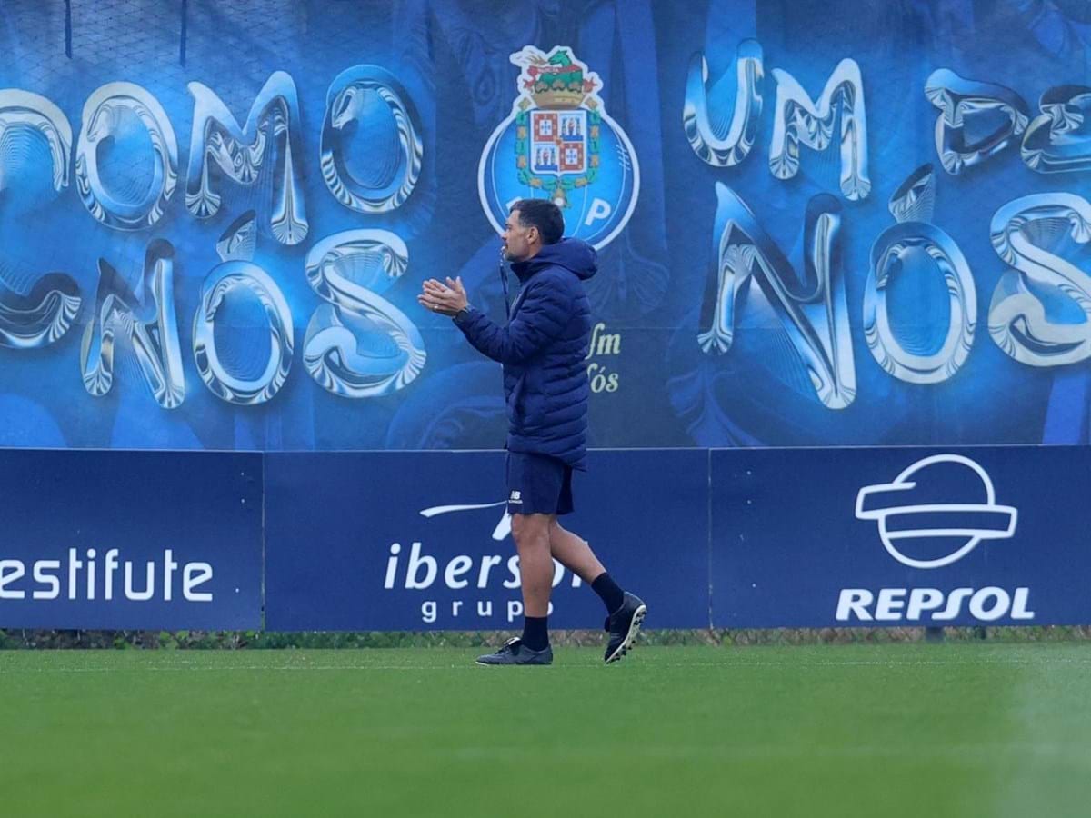 Wendel Silva marca golaço de bicicleta no FC Porto B-Torreense - FC Porto B  - Jornal Record