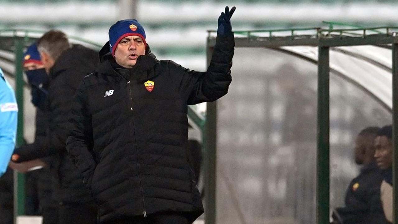Mourinho arrasa jogadores da Roma: «Fiz 150 jogos na Champions e depois há  pessoas sem história na Europa» - Roma - Jornal Record