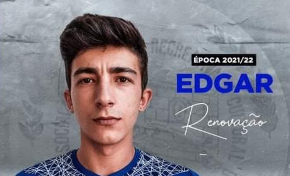 Futebolista de 20 anos cai inanimado em campo durante jogo em Oleiros