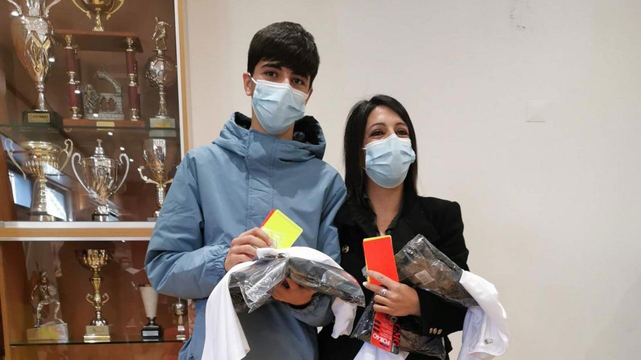 João Silva e Daniela Rocha na sede da AF Viseu