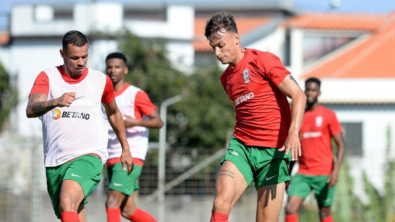 Edgar Costa e Beltrame estão infetados