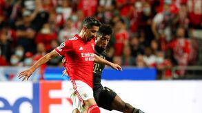 André Almeida trava central: camisola 34 tem dado resposta no eixo defensivo