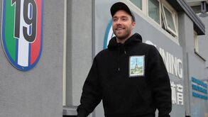 Eriksen já dá toques na bola mas empresário avisa: «Não é o momento de se falar sobre futebol»