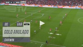 Darwin marcou no Benfica-Sporting mas golo foi anulado por fora de jogo