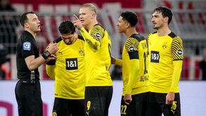 Quem é Felix Zwayer, o árbitro do Dortmund-Bayern que está a dar tanta polémica