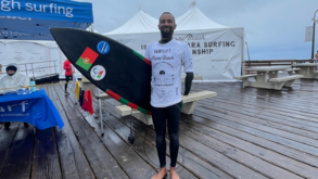 Camilo Abdula junta-se a Marta Paço nas finais do Mundial de surf adaptado