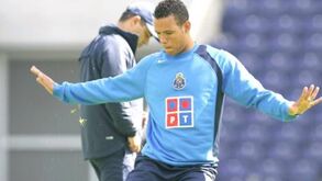 Ex-portista Luís Fabiano pendura as chuteiras aos 41 anos: «Lutei muito contra o meu corpo»