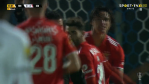 Benfica amplia vantagem em Famalicão com mais um golo de Darwin