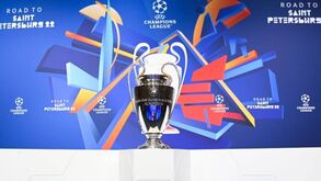 Benfica defronta o Ajax e Sporting mede forças com o Man. City nos 'oitavos' da Champions