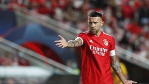 Otamendi agredido dentro de casa durante assalto