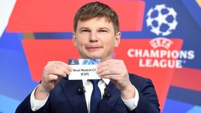 «Vergüefa»: indignação do Real Madrid com a repetição do sorteio da Champions ganha eco