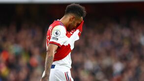 Polémico castigo a Aubameyang: «Que forma repugnante de tratar alguém foi ajudar a mãe doente»