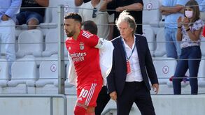 Jorge Jesus diz que Otamendi está 