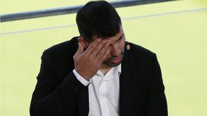 Clubes, companheiros e adversários homenageiam Agüero