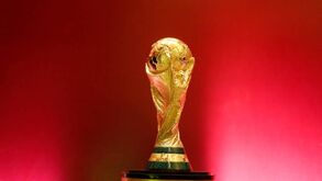 FIFA crê que receita pode subir cerca de 3,9 milhões de euros com mundiais bienais