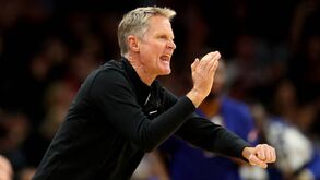 Steve Kerr comanda seleção norte-americana de basquetebol até Paris'2024