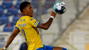 André Clóvis pede humildade