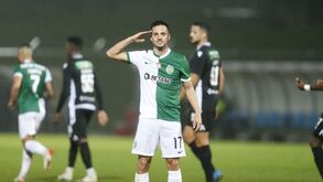 Sarabia completou reviravolta do Sporting: bola entrou na totalidade e bateu na barra... duas vezes