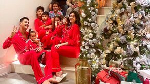Foto natalícia de Cristiano Ronaldo até teve uma prenda do... Sporting