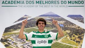 Manuel Mendonça assinou contrato profissional pelo Sporting