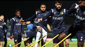 Equipa principal e sub-23 do Famalicão em isolamento: jogo com Belenenses SAD adiado