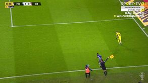 Fábio Vieira colocou o FC Porto a vencer o Benfica: Diogo Costa e... apanha-bolas decisivos