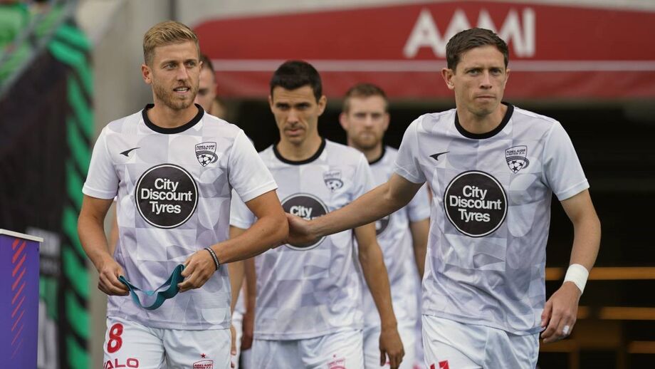 Adelaide United-Wellington Phoenix: apuramento para os playoffs está bem distante