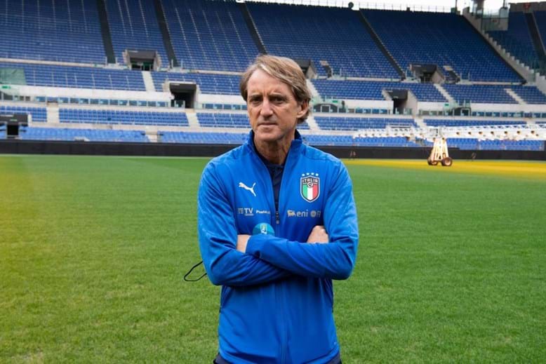 6. Roberto Mancini (Italia)