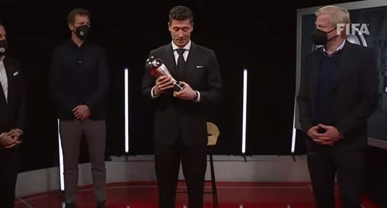 Messi eleito o melhor jogador do Mundo e Cancelo na equipa ideal: todas as  distinções na gala FIFA The Best - Internacional - Jornal Record