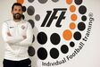 Pedro Reuss, Álvaro Madureira e Francisco Matos criaram o conceito, que hoje em dia já conta com 30 colaboradores e milhares de jovens que sonham ser jogadores. Igor Coelho, à esquerda, é um dos treinadores da empresa e, na visita de Record, encontrava-se a trabalhar com Guilherme, atleta pertencente aos quadros dos sub-19 do Salgueiros.