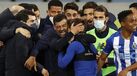 Francisco Conceição marcou o golo da reviravolta do FC Porto: pai beijou-o e deu-lhe uns calduços