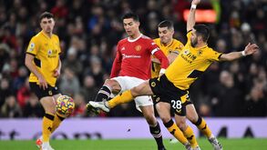 O golo de João Moutinho que valeu a vitória ao Wolves em Old Trafford