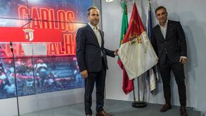 Grupo reformulado com ode à formação