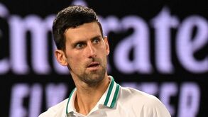 Covid-19: Austrália diz que Djokovic não recebeu tratamento especial com isenção médica