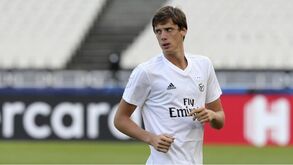 Benfica oficializa empréstimo de Conti ao América Mineiro