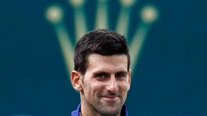 Advogados de Djokovic revelam infeção de Covid-19 para justificar isenção médica