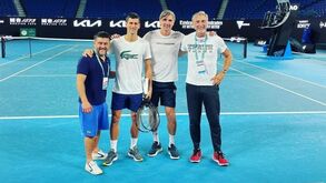 Djokovic quebra o silêncio: «Apesar de tudo o que aconteceu quero competir»