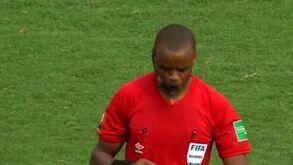 Impensável acontece na CAN: árbitro termina jogo duas vezes antes do tempo regulamentar