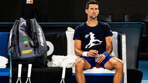 Governo da Austrália cancela visto de Djokovic: tenista sérvio será deportado