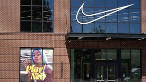 Nike despede anti-vacinas