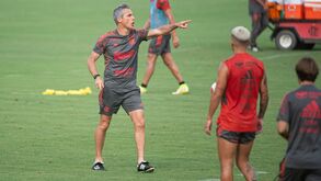 Paulo Sousa cancelou sessão da tarde para fazer um churrasco com os jogadores do Flamengo