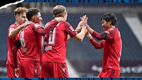 Arminia Bielefeld vence em Frankfurt e atrasa Eintracht na luta pela Europa