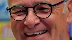 Claudio Ranieri regressa ao Cagliari: Mais uma aventura do italiano sorridente