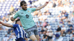 Eugeni rescinde com o Arouca e ruma ao Saragoça