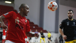 Benfica anuncia saída do pivô Fits