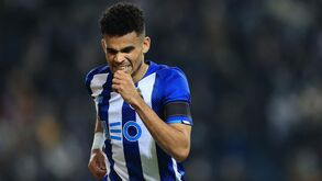 A estratégia para a oficialização de Luis Díaz no Liverpool